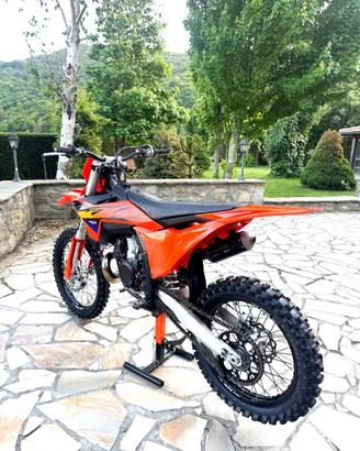 Moto da cross Ktm 250 cc 2t anno 2025 come nuova