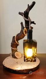 Lampada artigianale in legno e vetro stile rustico