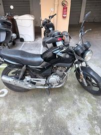 Yamaha ybr 125