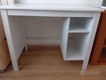 Scrivania Brusali Ikea