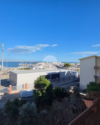 5 LOCALI A MANFREDONIA