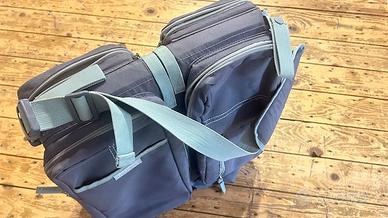 Borsa/fasciatoio 2 in 1 per i viaggi