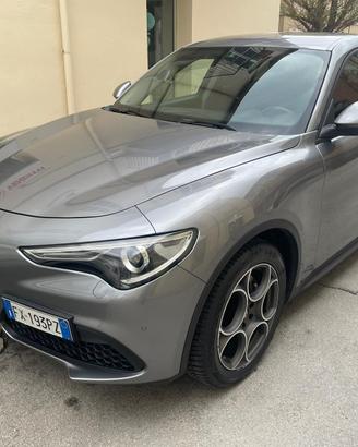 Alfa Romeo Stelvio 2.2 td Sport Tech rwd 160cv aut