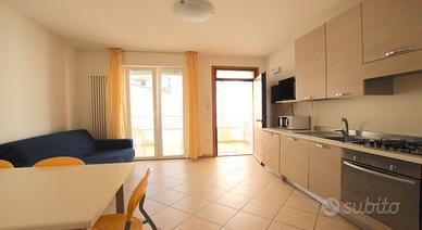 Giugno Trilocale Garage, Ascens, Air,