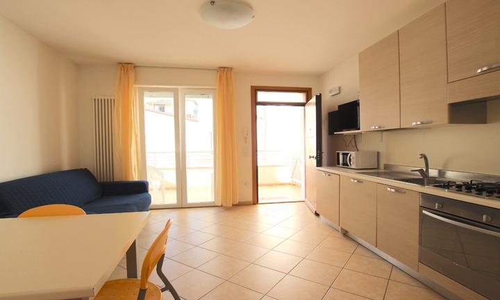 Giugno Trilocale Garage, Ascens, Air,