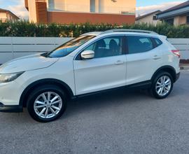 Nissan Qashqai 1.5 dCi Acenta tua a € 199 mese