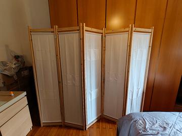 Paravento in legno e tessuto