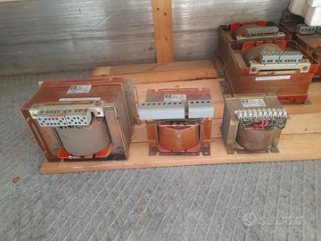 Autotrasformatore di varie potenze