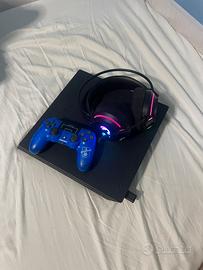PS4 Pro 1TB + Controller + Cuffie Gaming RGB