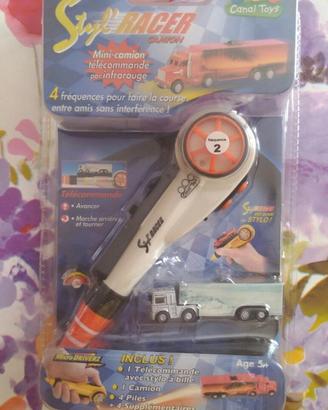 Gioco Camion Telecomandato con pile incluse nuovo