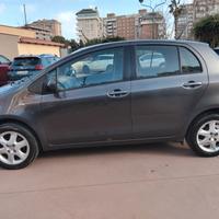 TOYOTA YARIS 1.0 SOL 5 PORTE CLIMA