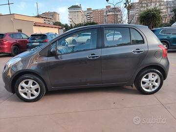 TOYOTA YARIS 1.0 SOL 5 PORTE CLIMA