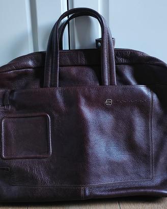 Borsa porta PC Piquadro fino a 16" in pelle