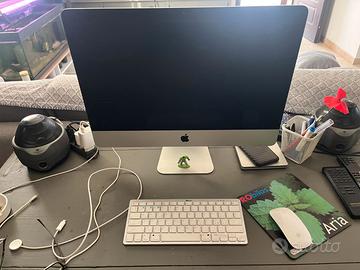 iMac 21.5" (Mid 2014) - 8GB RAM / 128GB + Mouse..