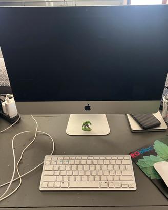 iMac 21.5" (Mid 2014) - 8GB RAM / 128GB + Mouse..