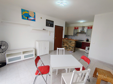 Bilocale arredato con giardino