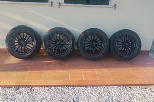 Cerchi in lega perfetti e gomme  225/60 R17 99T