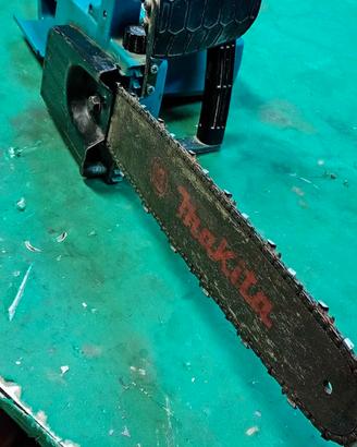 elettrosega Makita 1200wat