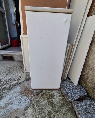 mobiletto bianco 