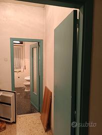 Porte di colore azzurro