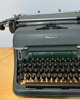 Macchina da scrivere
