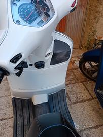 Vespa 300 Gts