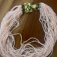 Collana multifilo di perline rosa vintage