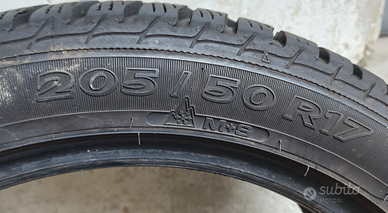 Treno gomme invernali Sava Eskimo HP2 205/50 R17 9