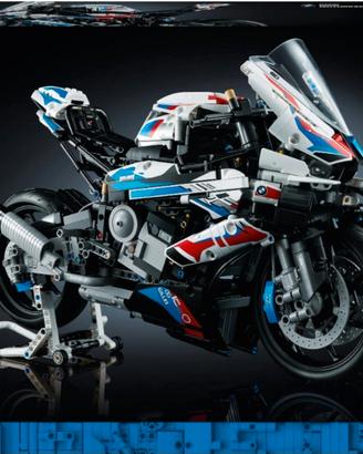 LEGO BMW M1000RR 