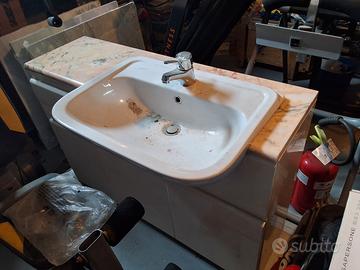 lavello in ceramica con appoggio in marmo rosa 