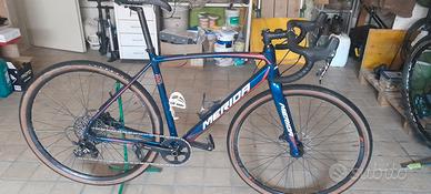 MERIDA CYCLOCROSS 600 - GRAVEL