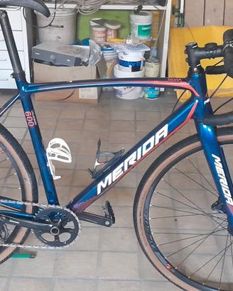 MERIDA CYCLOCROSS 600 - GRAVEL