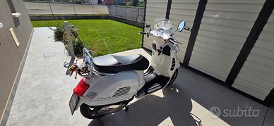 Vespa GTS300 Super