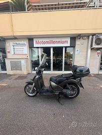 Scarabeo 250
