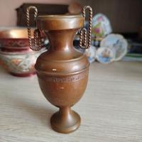 Vasetto di rame antico