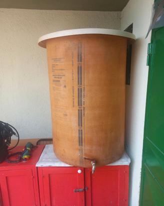 Recipiente in vetro-resina