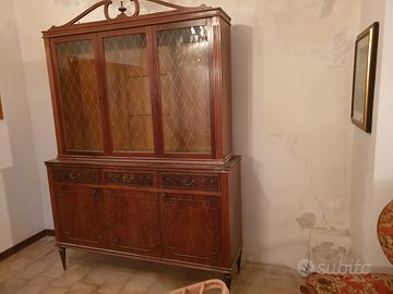mobili con vetriva d'epoca 