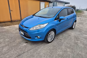 Ford Fiesta 1.6 TDCi 90CV DPF Titanium neopatentat