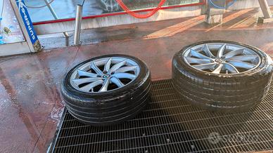 cerchi in lega turbina antracite con gomme 