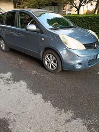 auto Nissan