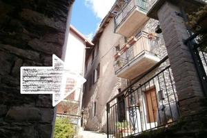 Rustico / Casale di 99 m² con 5 locali a Lezzeno