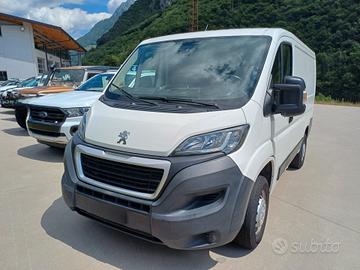 Peugeot Boxer 328 L1H1 2.2 120CV VAN