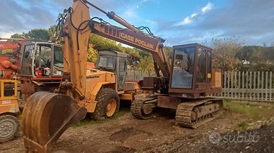 escavatore cingolato usato case 688 peso 140 qli