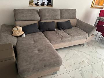 divano con chaise longue