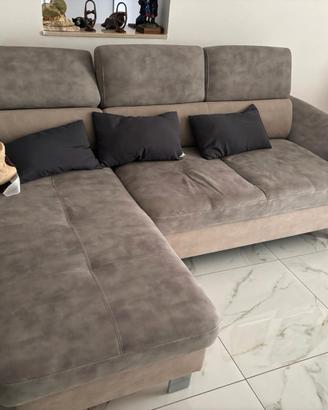 divano con chaise longue