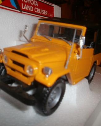 Polistil toyota bj 40 land cruiser scala 1:25