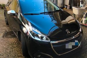 Peugeot 208  1.6 HDi 75cv.
