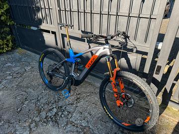 Cube Stereo Hybrid 160 HPC Actionteam Taglia M