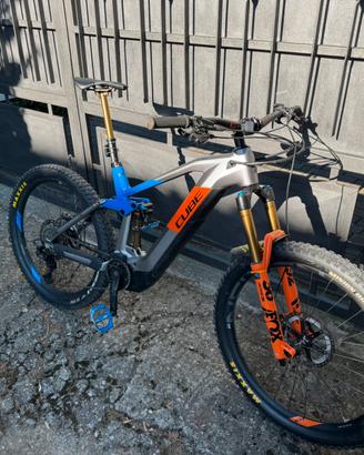 Cube Stereo Hybrid 160 HPC Actionteam Taglia M