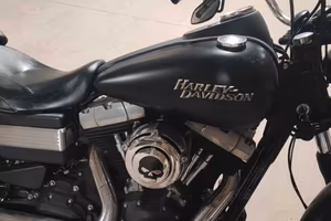 Harley Davidson Dyna Street bob
